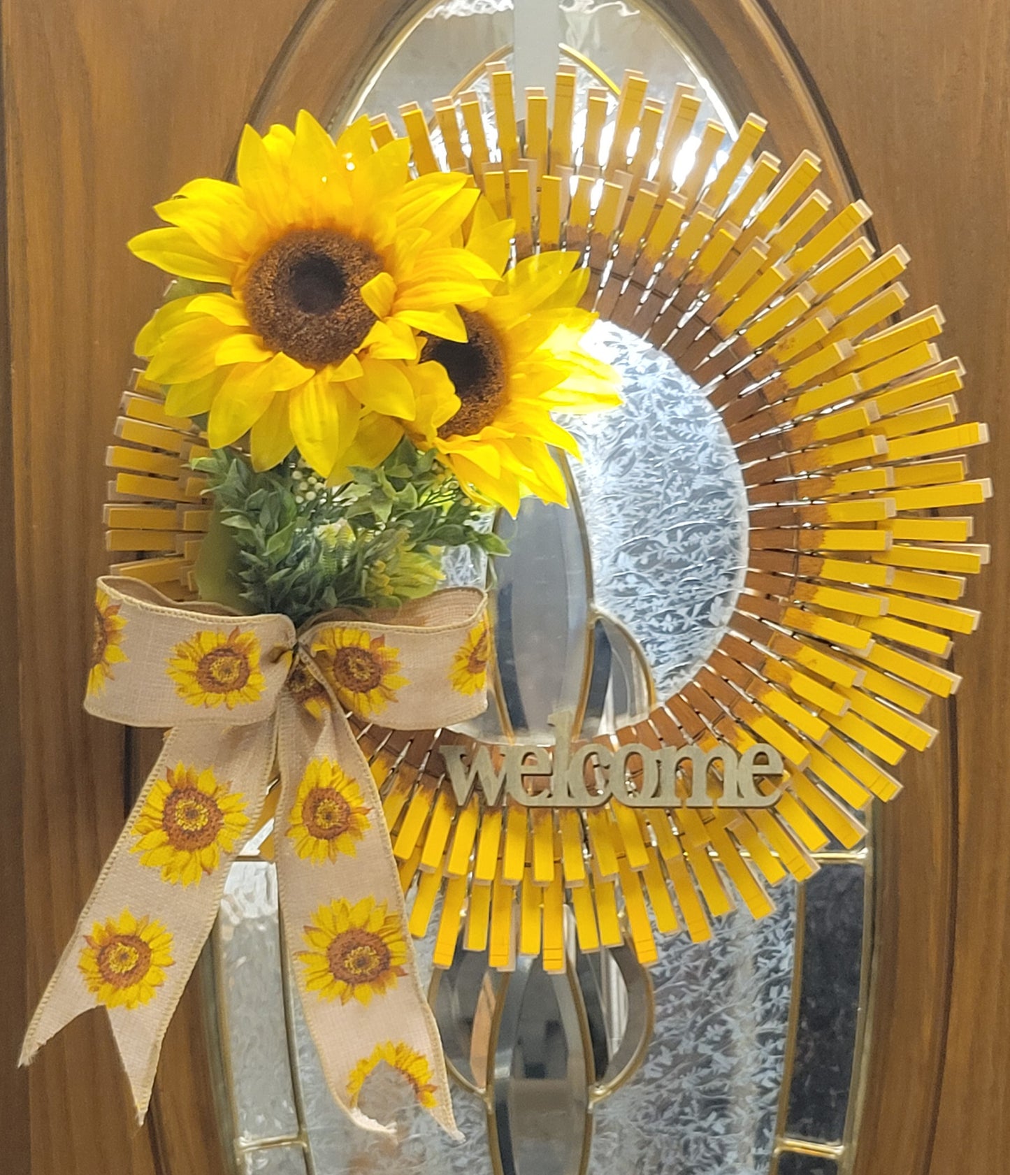 "Welcome" Sunflower Wreath